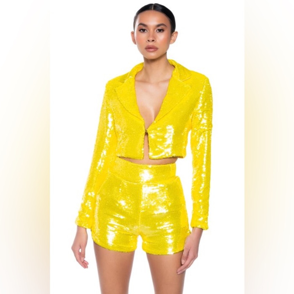 Yellow high waist short and sequin crop blazer set